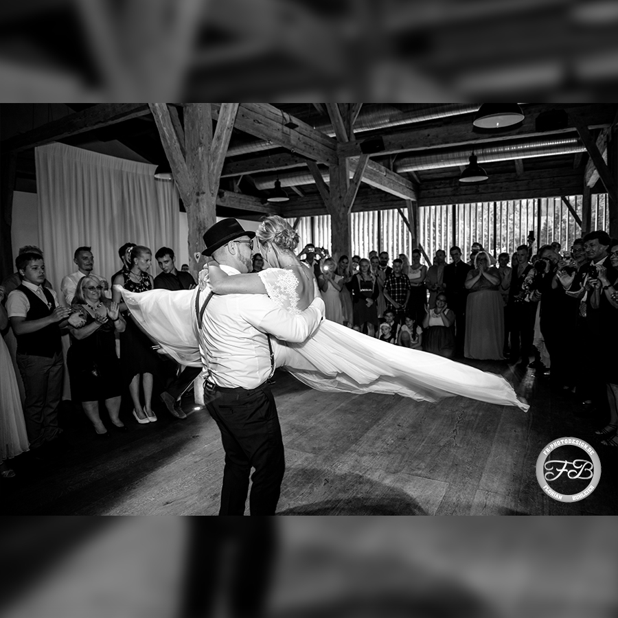 Hochzeit<span>Hochzeiten</span>